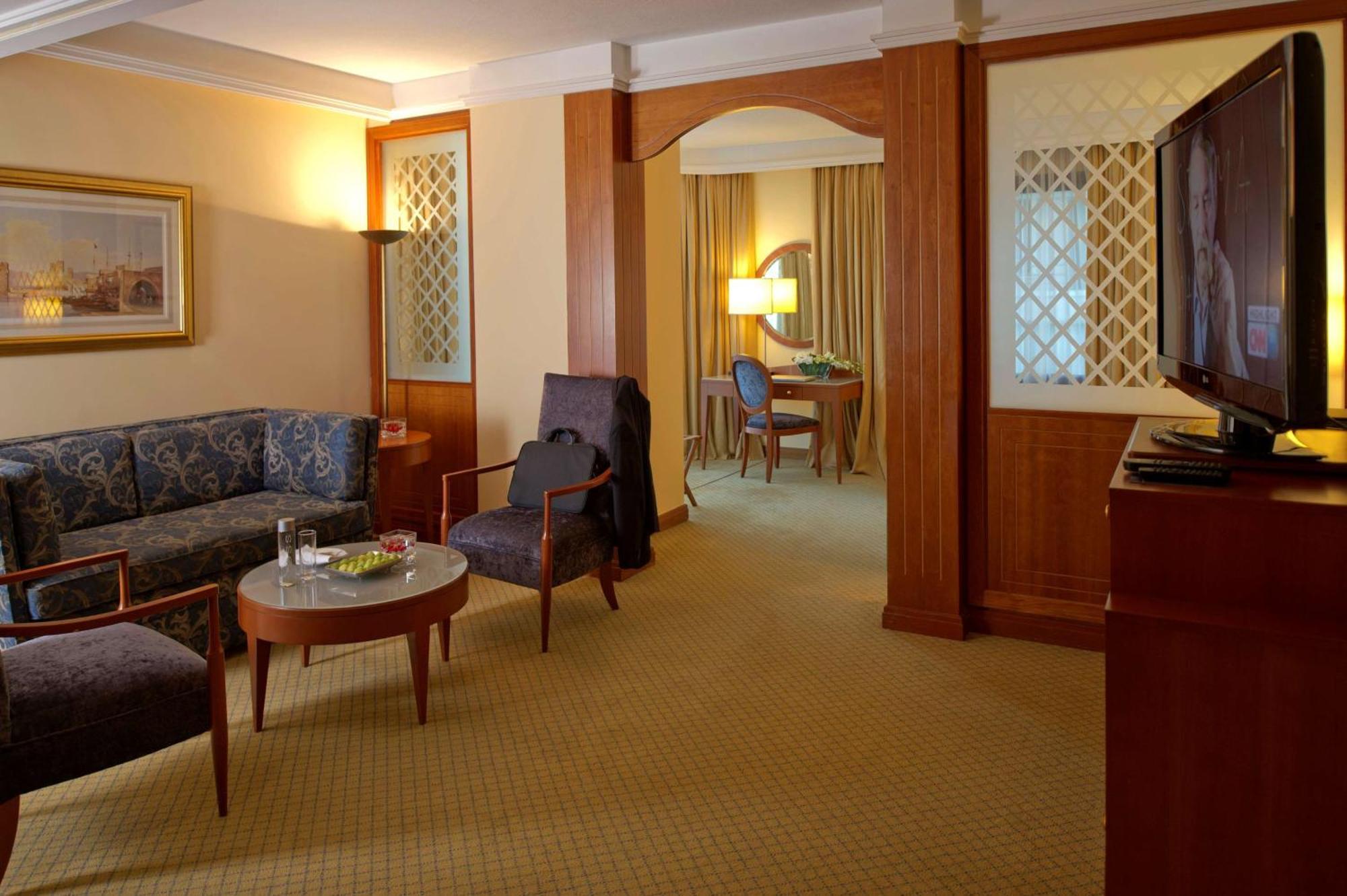 Hotel Radisson Blu Martinez Bejrut Zewnętrze zdjęcie